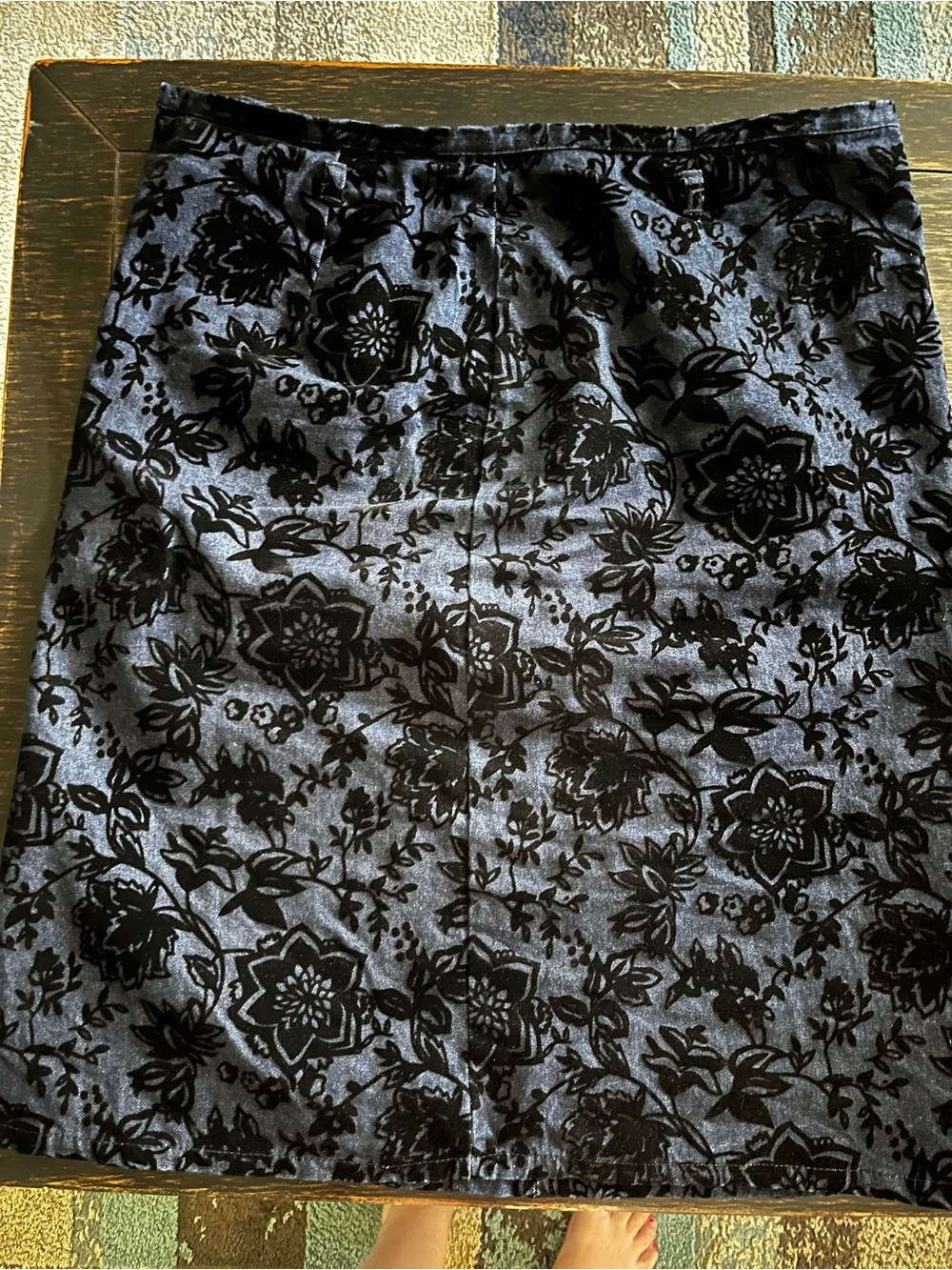 Bill glass jeans and velvet midi skirt